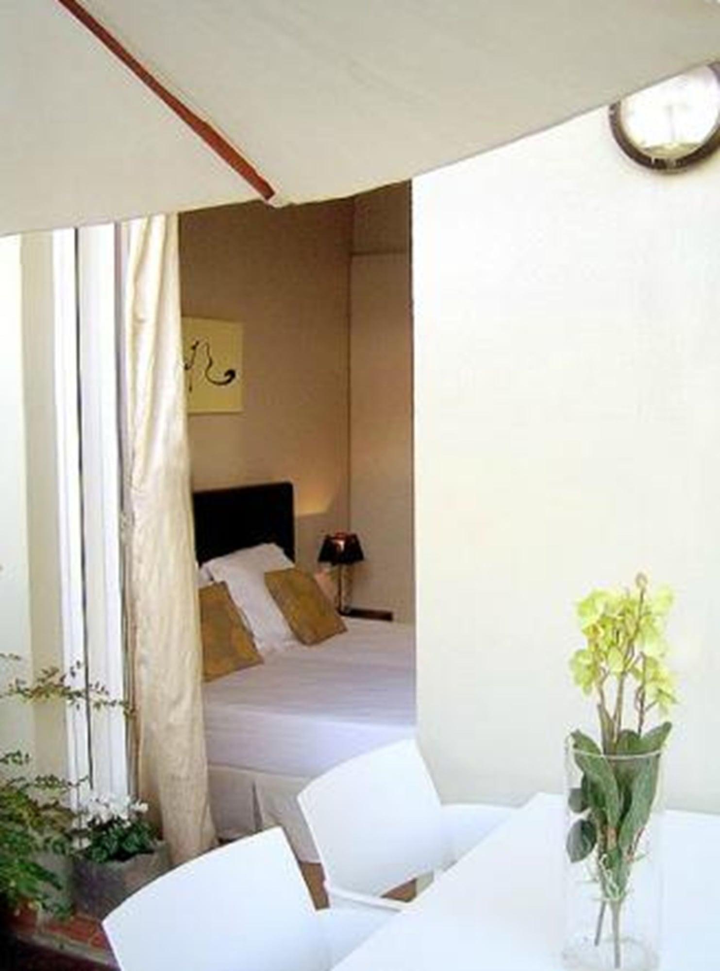 Grandom Suites Barcelone Chambre photo