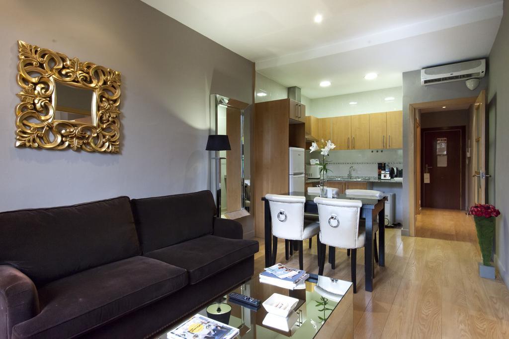 Grandom Suites Barcelone Extérieur photo