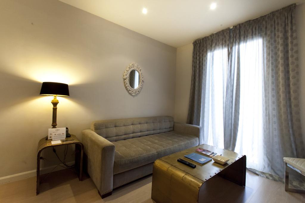 Grandom Suites Barcelone Extérieur photo